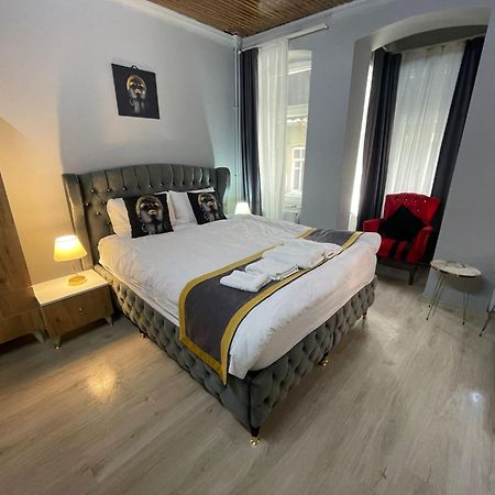 Nefti Red Suite Istanbul Exteriör bild