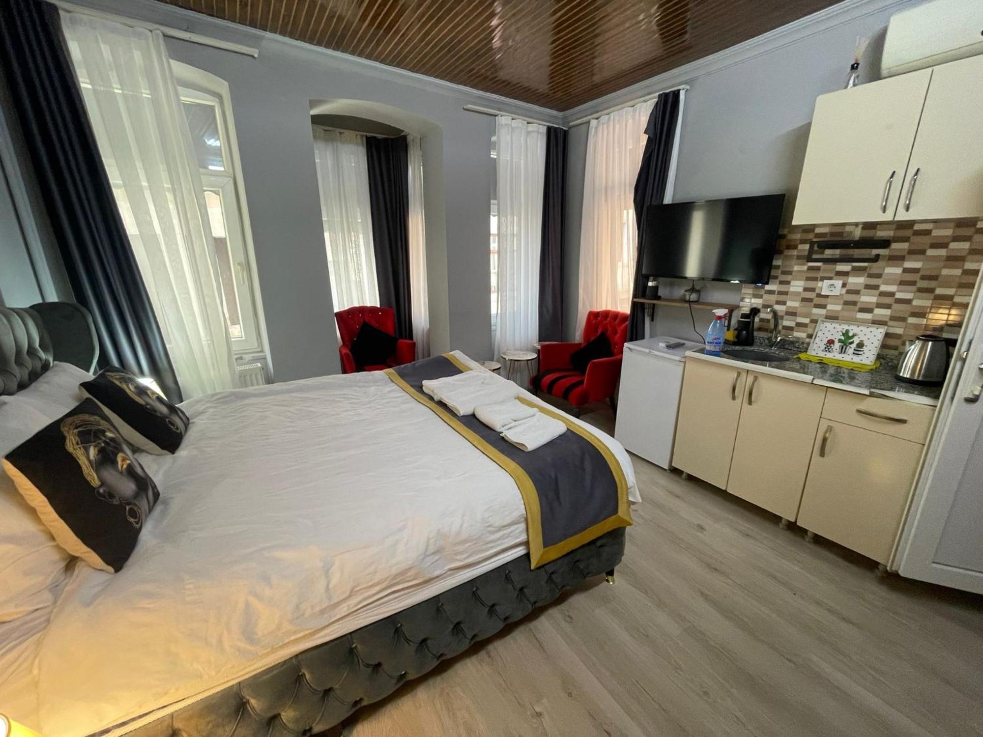 Nefti Red Suite Istanbul Exteriör bild