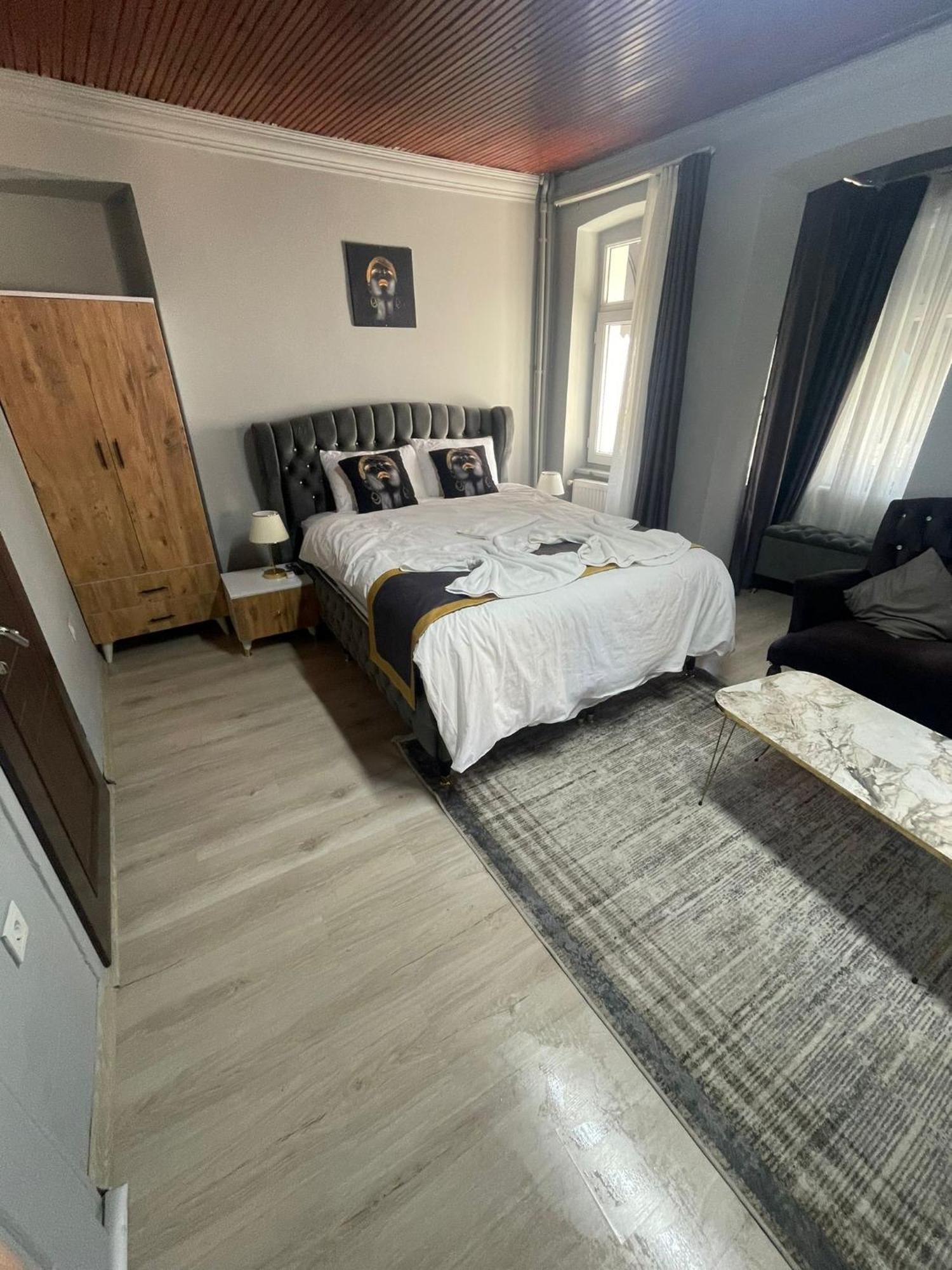 Nefti Red Suite Istanbul Exteriör bild